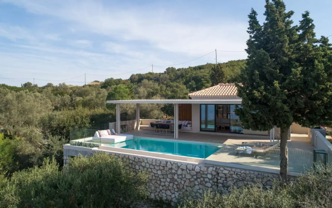Art Blue Villa Residence with Private Pool,Lefkada