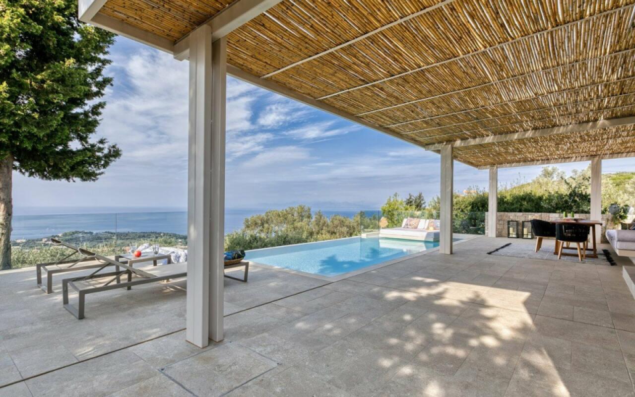 Art Blue Villa Residence with Private Pool,Lefkada