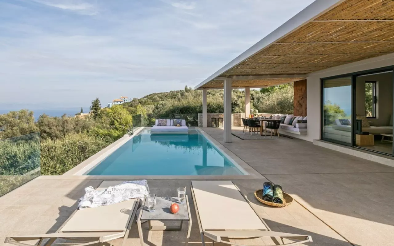 Art Blue Villa Residence with Private Pool,Lefkada