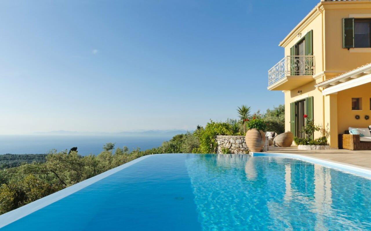 Art Blue Grand Villa with Private Pool,Lefkada