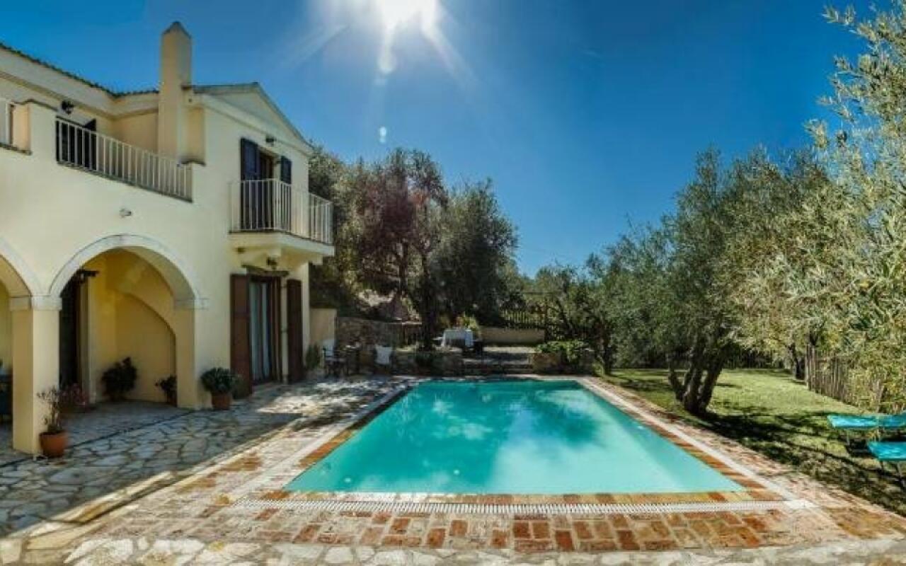 Mastrogiannis villa Dafne, Corfu